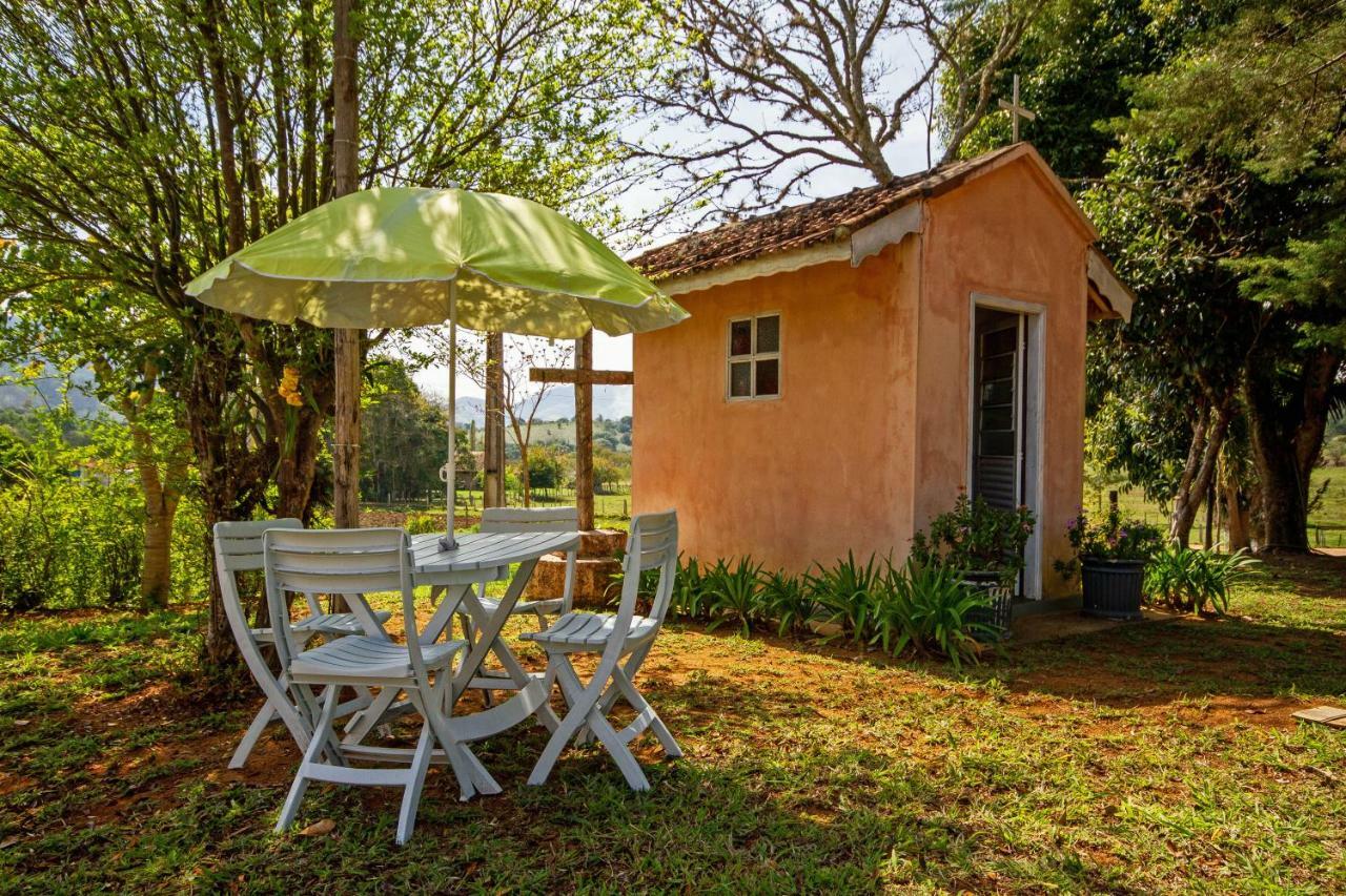 ゴンサウヴェス Fazenda Das Rosas Casa De Charmeヴィラ エクステリア 写真